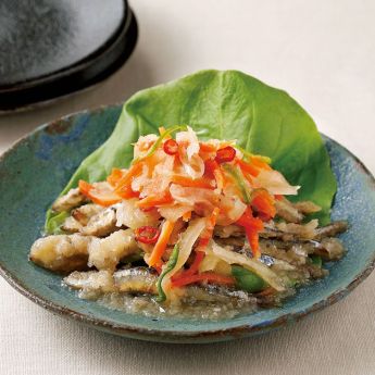 Plenty of Vegetables! Deep Fried Sprats in Sweet & Sour Sauce